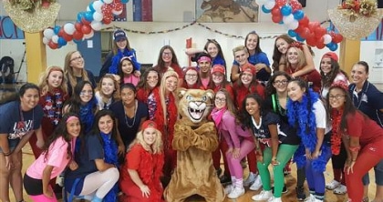 group picture with tiger mascot